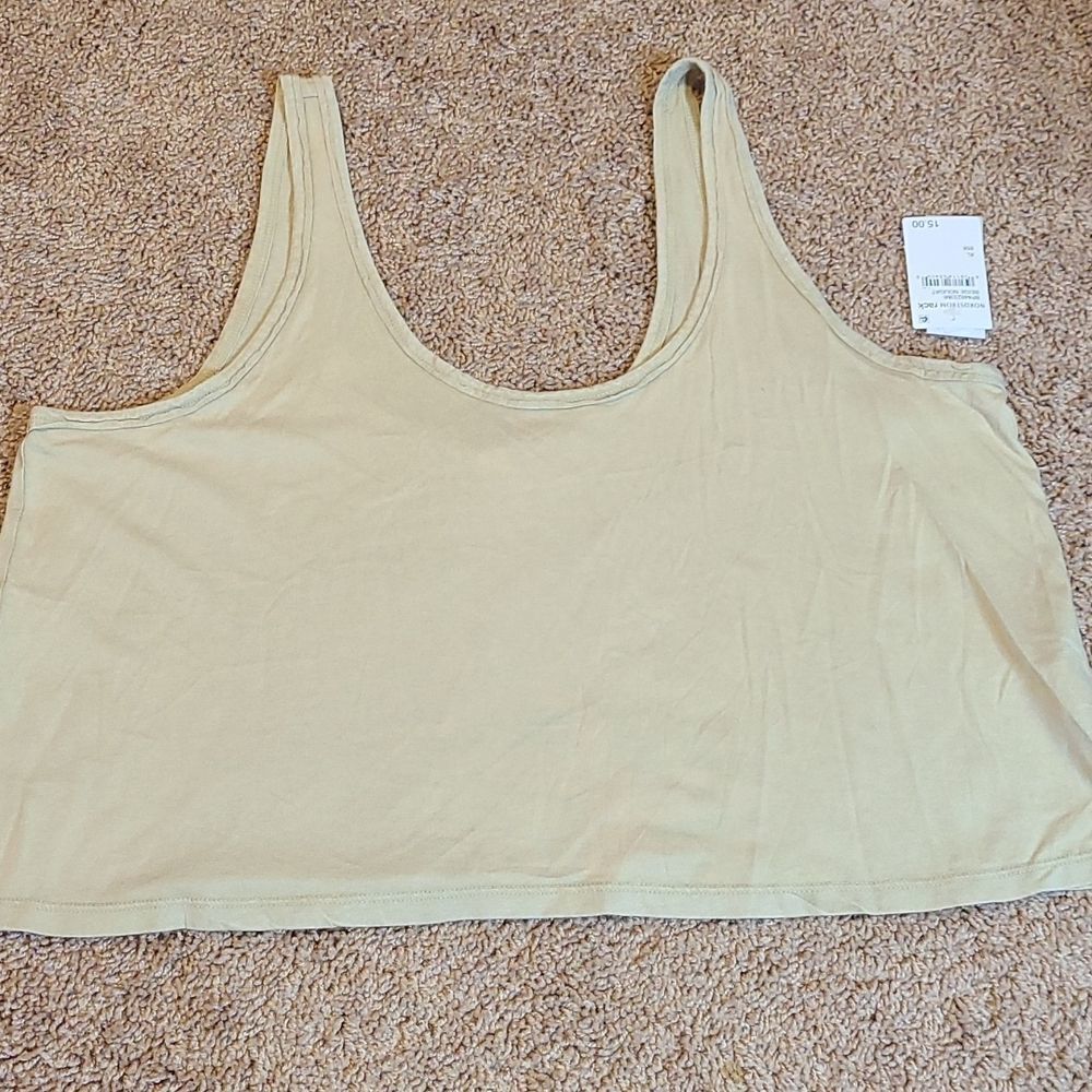 Bp Cropped beige tank/crop top! 22in x 20in length